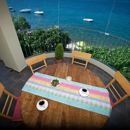 Grosse Mit Balkon Und Fantastischem Meerblick, Direkt Am * Bibinje