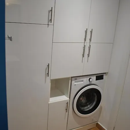 Apartment Grosse Mit Balkon Und Fantastischem Meerblick, Direkt Am *