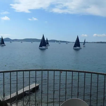 Grosse Mit Balkon Und Fantastischem Meerblick, Direkt Am Apartment Bibinje