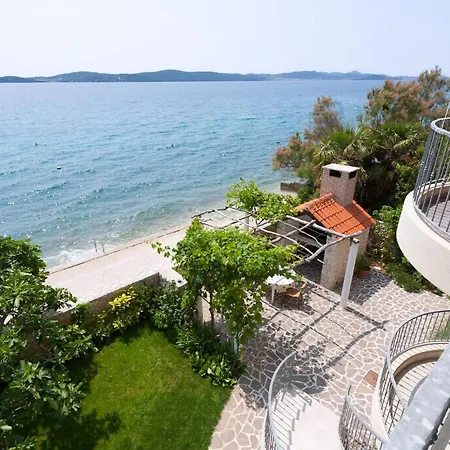 Grosse Mit Balkon Und Fantastischem Meerblick, Direkt Am Apartment Bibinje